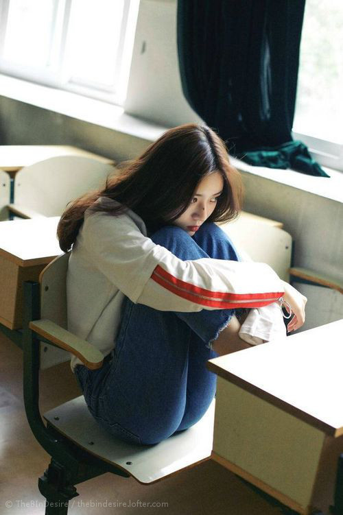 香肠派对“荒野生存”挑战，萌系吃鸡点燃夏日激情，香肠派对生存射击手游下载